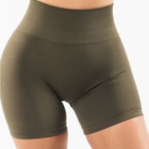 AMPLIFY SHORT 4.5” OAK LARGE